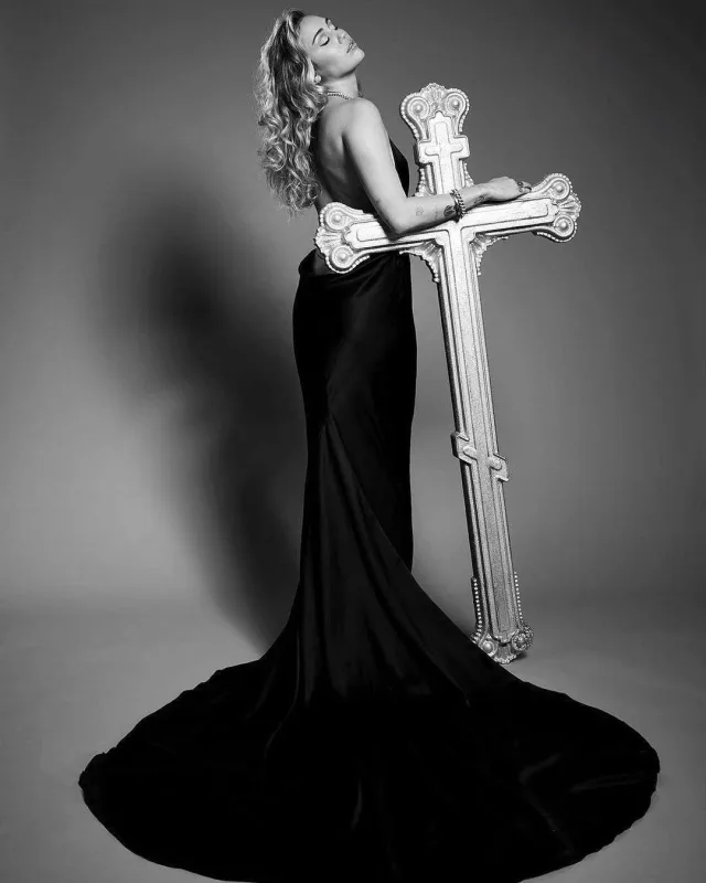 Mayli Sayrus 30 yaşında!