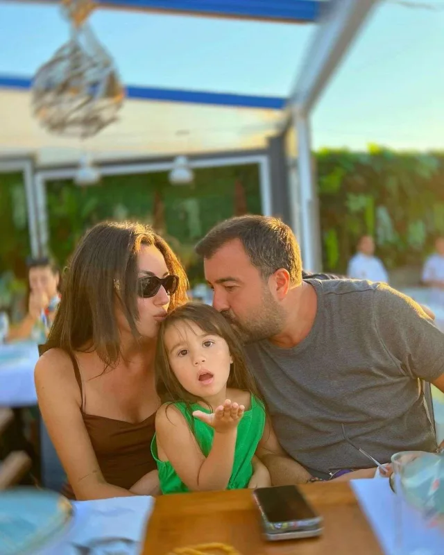 Safuradan mərhum qayınatası ilə bağlı paylaşım