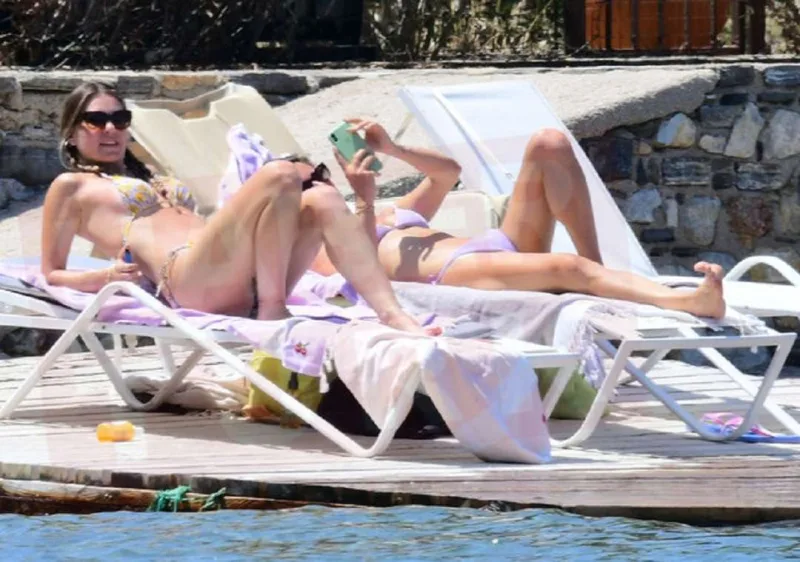 Aslı Enver dəniz sezonunu açdı