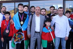 Dünya çempionatından 13 medalla qayıtdıq!