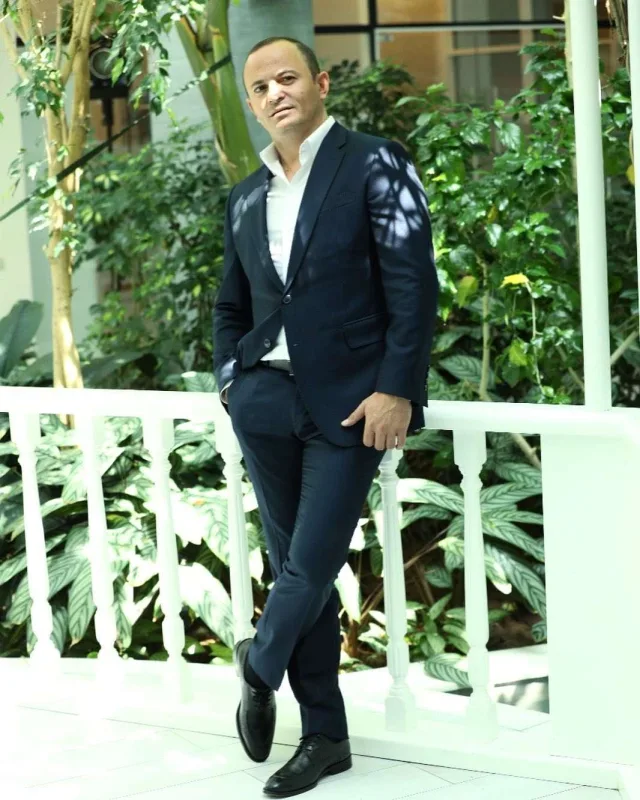 “Yaltaqlanmağı tərgidin” - Pərvindən şou əhlinə