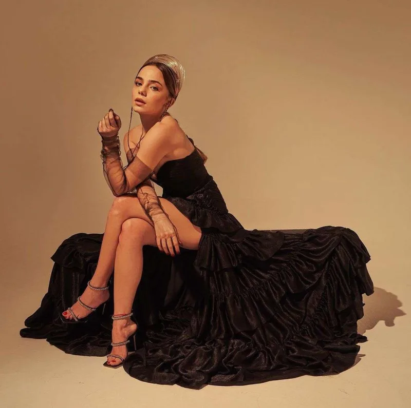 Yeni sevgilisi ilə görüntüləndi