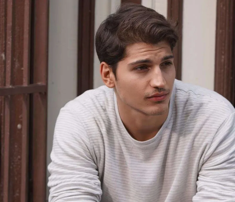 Yeni sevgilisi ilə görüntüləndi