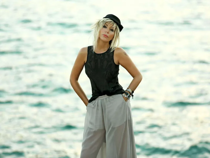 Brilliant ona böhtan atanlardan danışdı