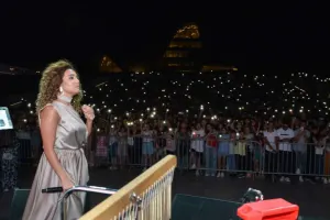 Çinarə Bakıda ilk konsertini verdi