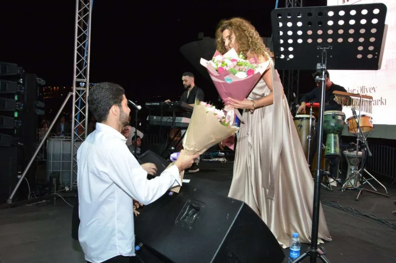 Çinarə Bakıda ilk konsertini verdi