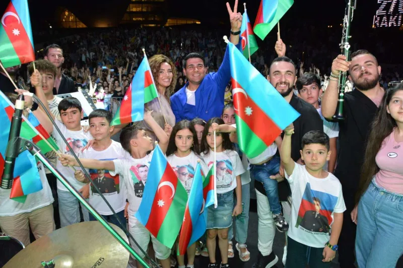 Çinarə Bakıda ilk konsertini verdi