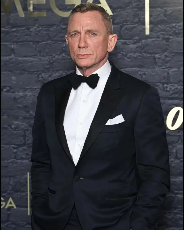 Qırmızı xalıda Ceyms Bond rüzgarı