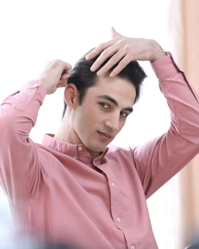 “Yaxamdan əl çəkin”