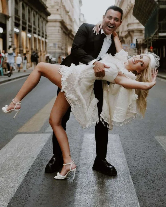 Mustafa Sandal evləndi