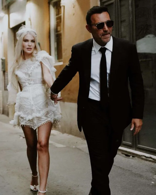 Mustafa Sandal evləndi