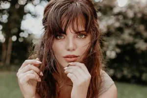 Sevgilisi kameralardan qaçdı