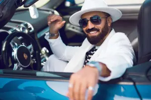 Zamiq yeni biznes qurur