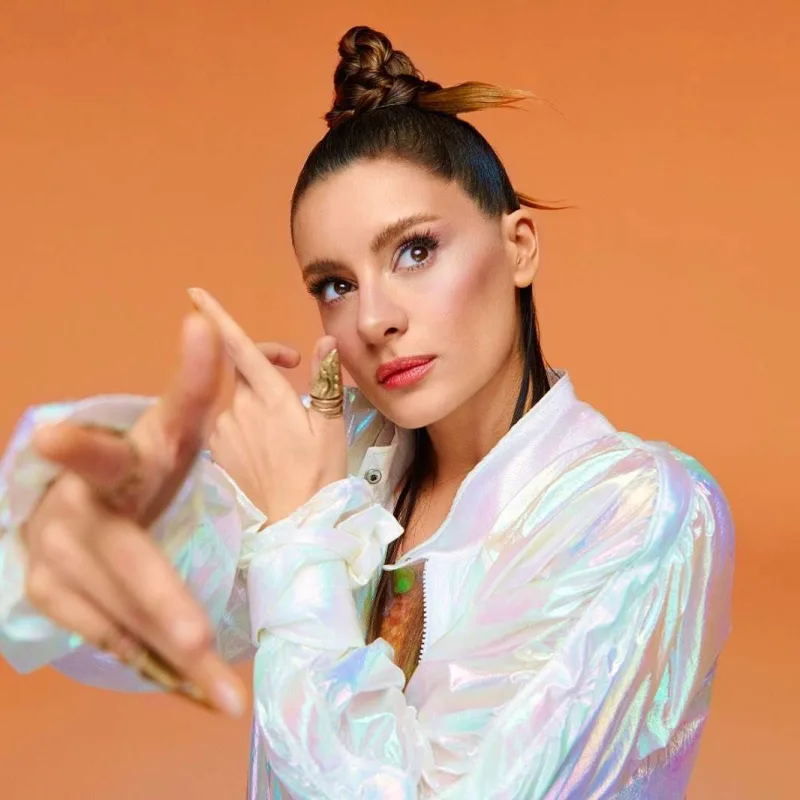 İllər sonra bacısını tapdı