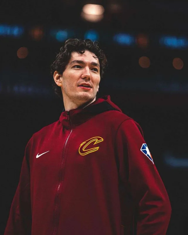 18 milyonluq maşınını özü ilə gətirtdi