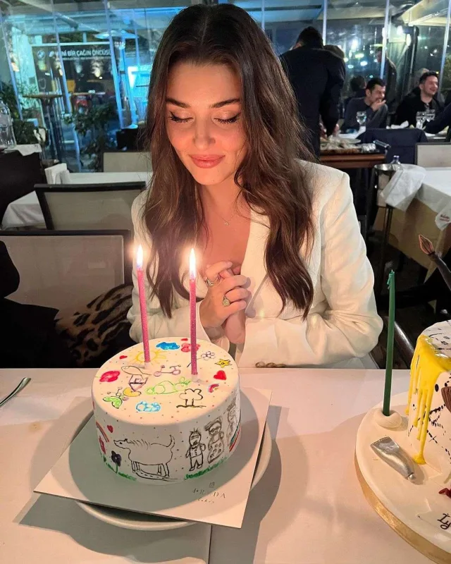 Handenin bol hədiyyəli doğum günü