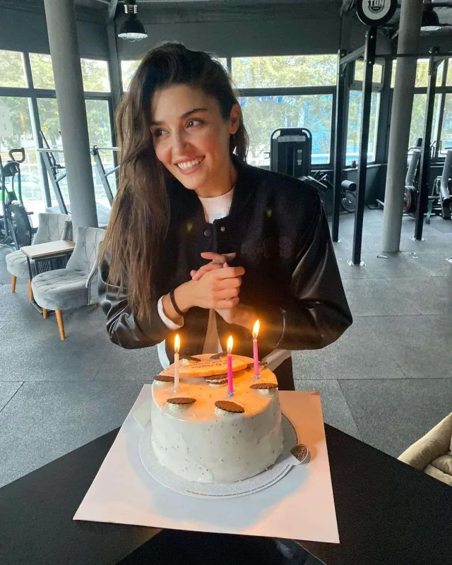 Handenin bol hədiyyəli doğum günü