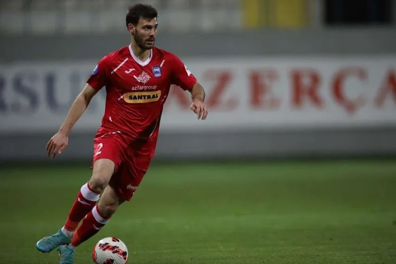 Türk futbolçu azərbaycanlı rejissorla evləndi