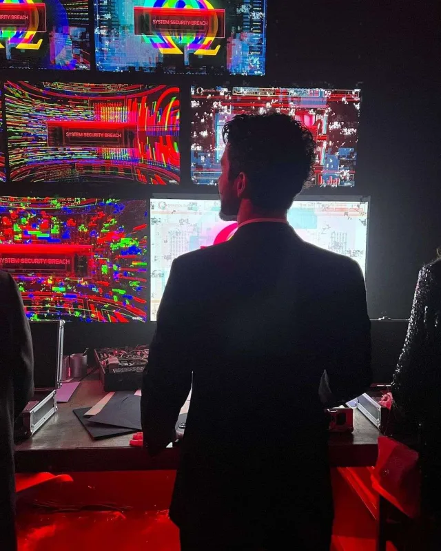 Kaan Ceyms Bond partisində