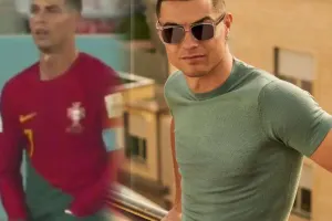 Oyunda şortunun altından çıxardığı saqqızı çeynədi