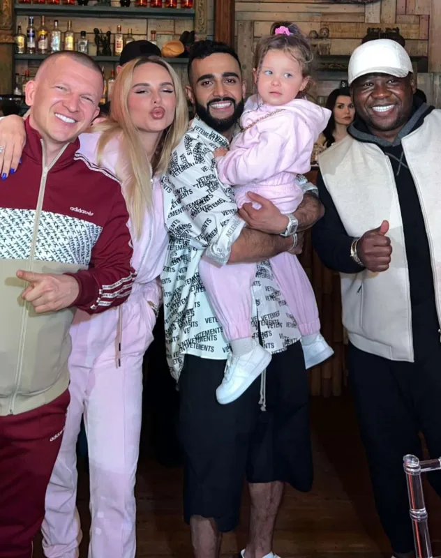 Ulduzlar Hüseynin ad günündə