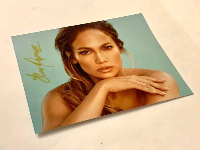 Onların imzalı fotoları Bakıda ucuz qiymətə satılır