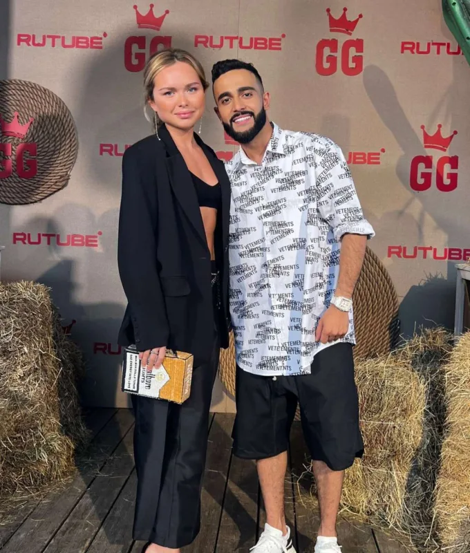 Ulduzlar Hüseynin ad günündə