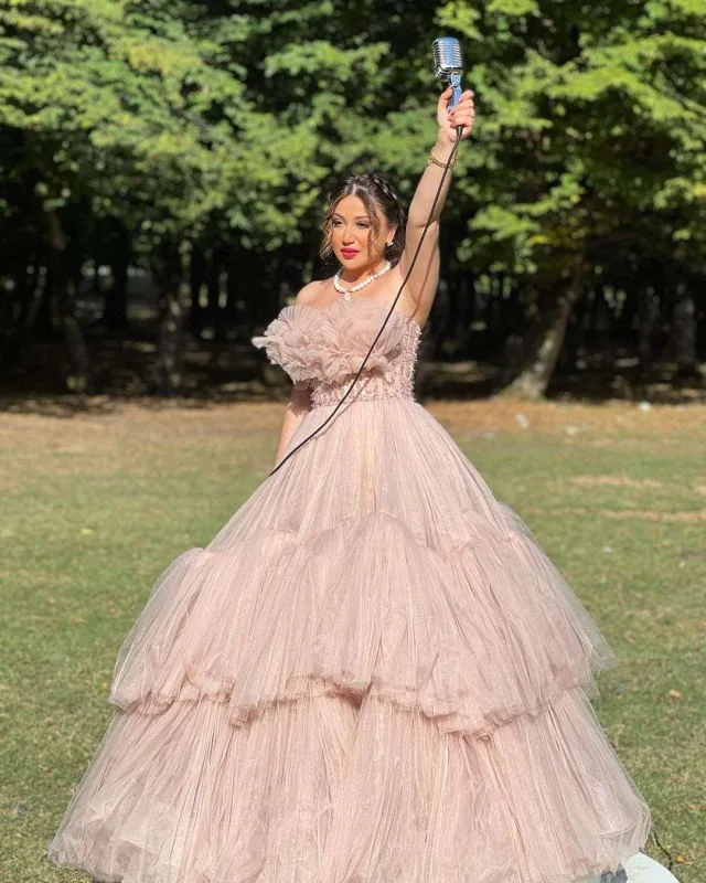 Damla “Camdaki Kız”ı təkrarladı