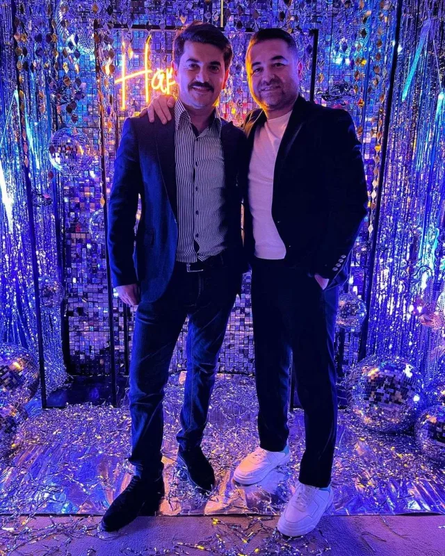 İlkin həm özünə, həm xanımına ad günü etdi