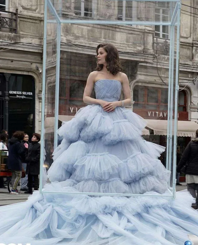 Damla “Camdaki Kız”ı təkrarladı