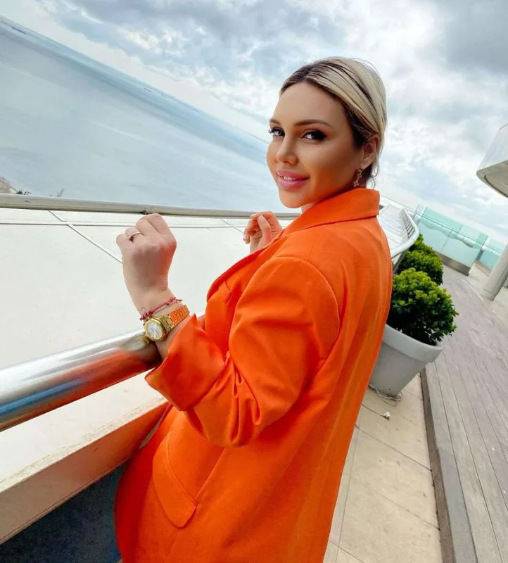 Samirə üzgərmə əməliyyatı etdirib?