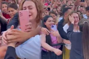 Fanatlarının Damla üçün ağladığı video müzakirə yaratdı