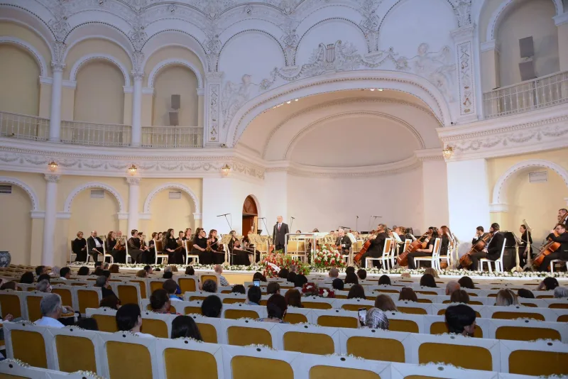 Firəngiz Əlizadəyə həsr edilmiş musiqi festivalı keçirildi