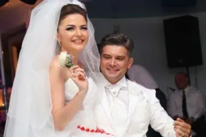 Emildən xanımı ilə bağlı paylaşım