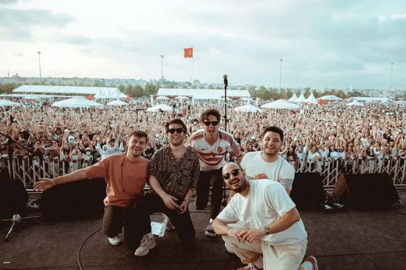 “Madrigal” Bakıya gəlir