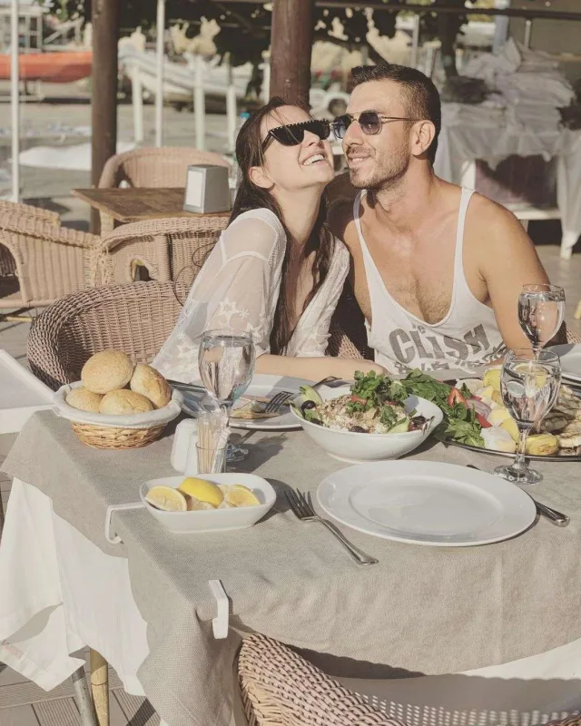 İrem sevgilisi ilə tətildə...