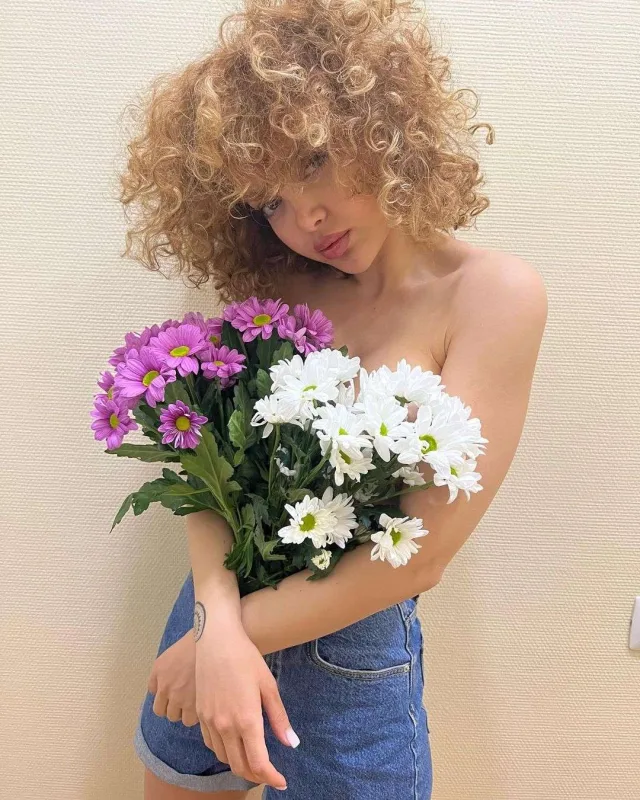 TikToker Aydandan qalmaqallı fotolar