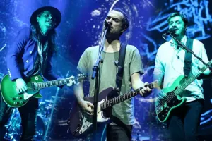 “Mor ve ötesi” Bakı konsertini paylaşdı