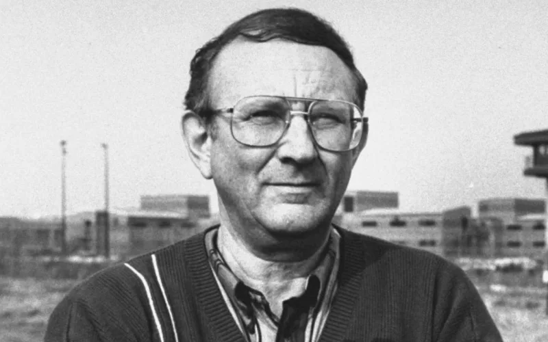 Dahmerin atası “Netflix”i məhkəməyə verir