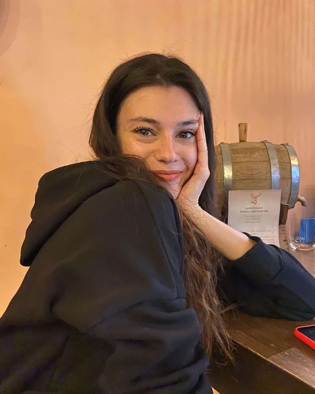 Aktrisaya ağır itki