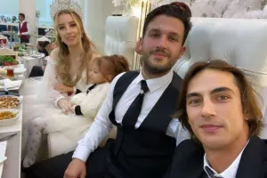 Elminə toyunda aktyorlardan sürpriz!