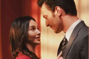 “Camdaki kız”ın ulduzu serialdan ayrılır