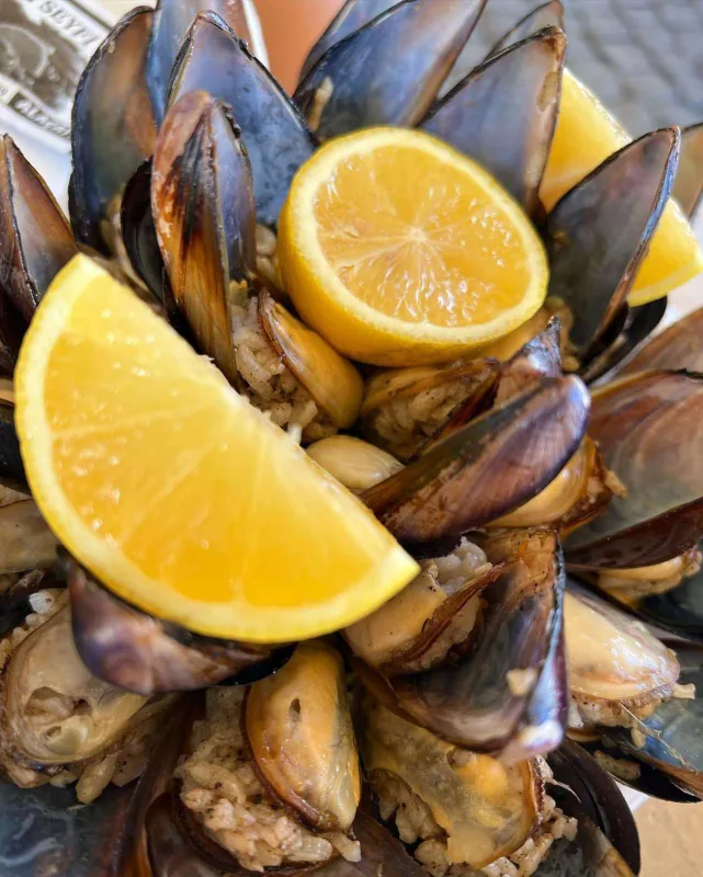 Mələkxanım Eyyubovanın qızının tətil fotoları