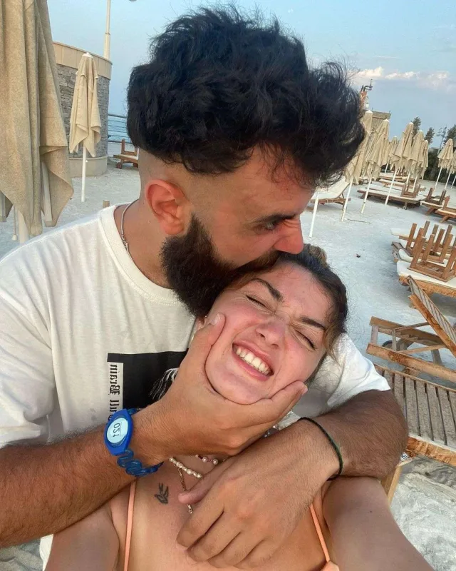 “İki ildir, bir-birimizi tapmışıq”