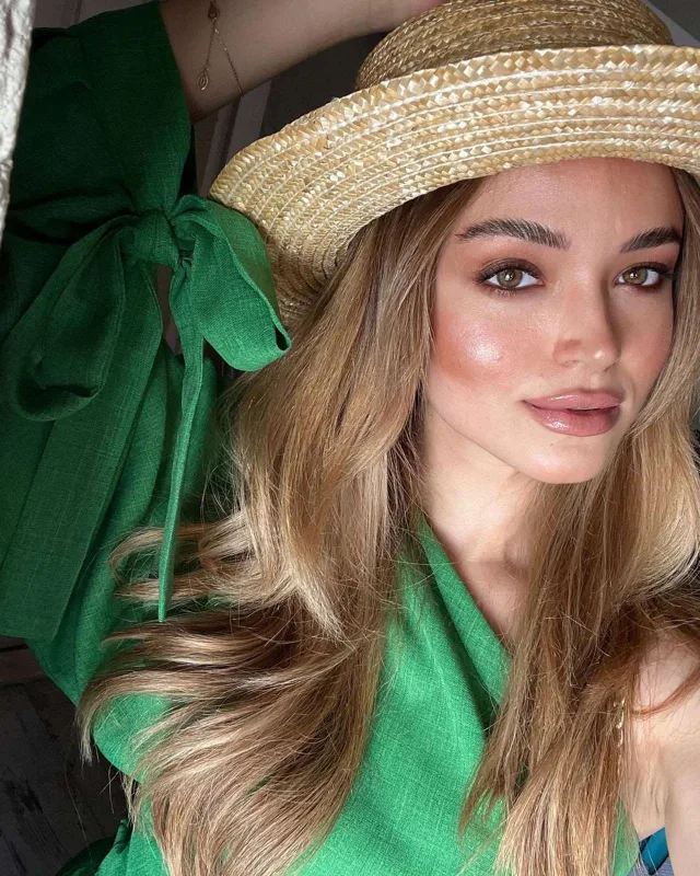 Mələkxanım Eyyubovanın qızının tətil fotoları