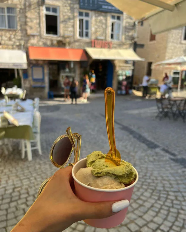 Mələkxanım Eyyubovanın qızının tətil fotoları