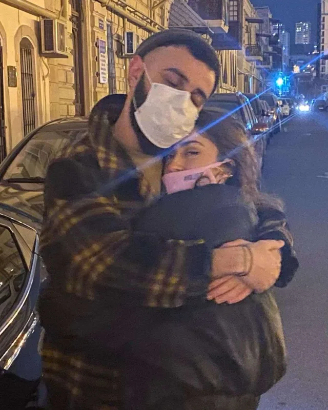 “İki ildir, bir-birimizi tapmışıq”