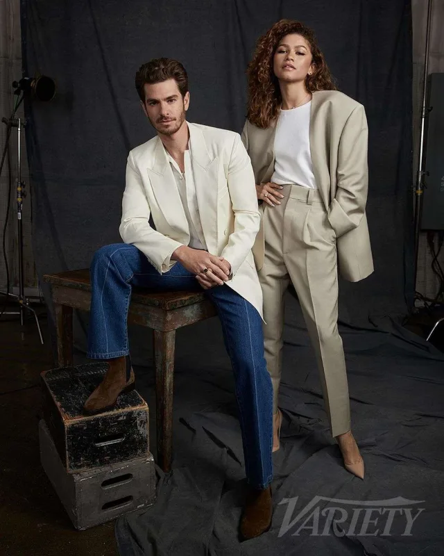 Birlikdə kamera qarşısına keçdilər