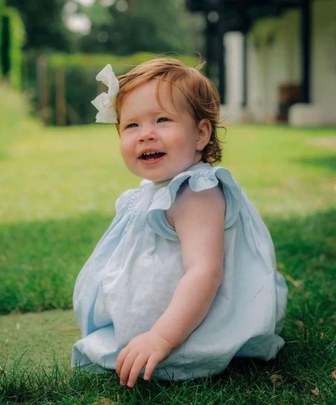 Şahzadənin qızını Kraliçaya bənzətdilər