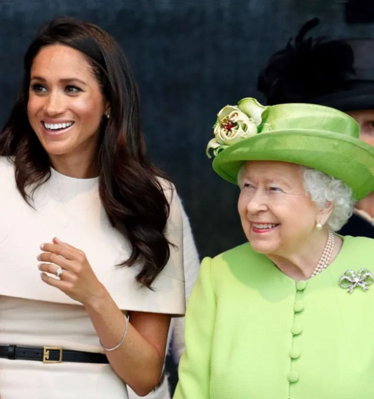 Şahzadənin qızını Kraliçaya bənzətdilər